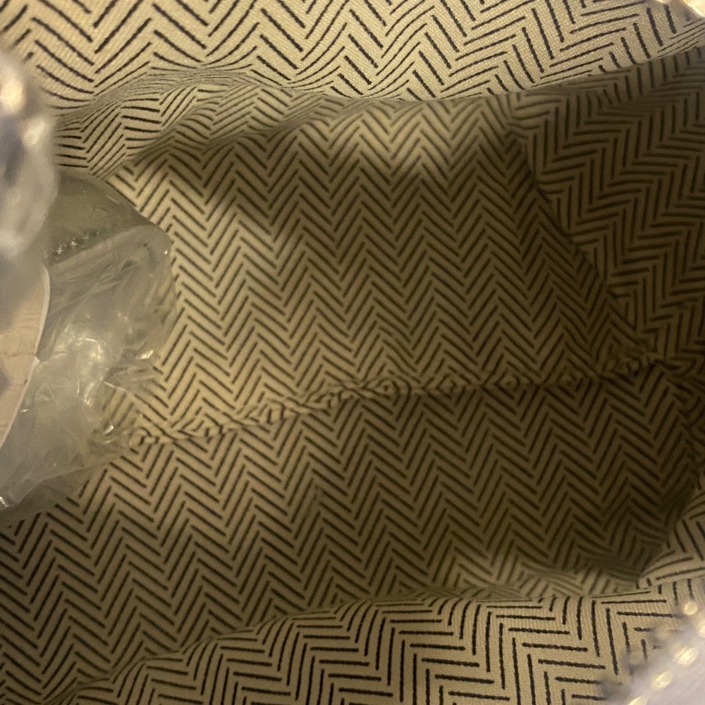 Silver Woven Handbag Lunar New Year sale - Picture 2 of 3